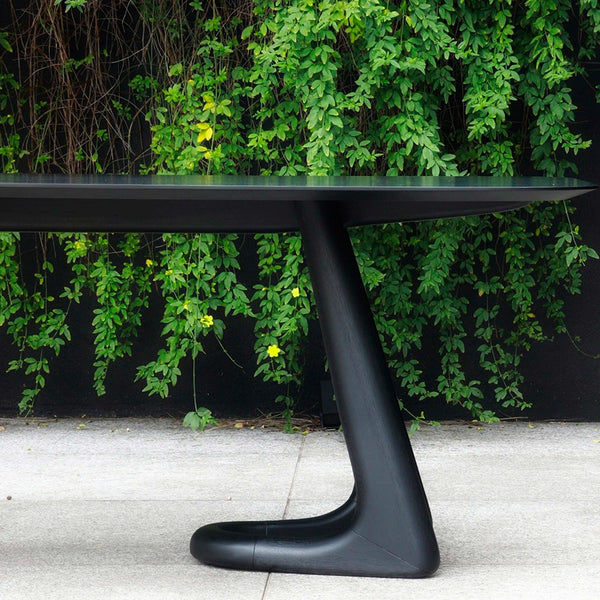 Plena Dining Table